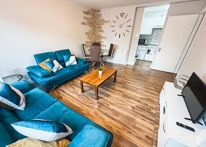 Harbour Square House