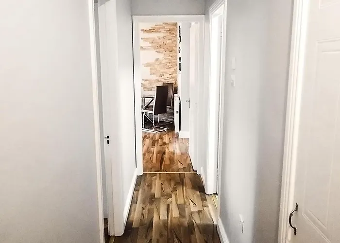 Apartment Harbour Square House *