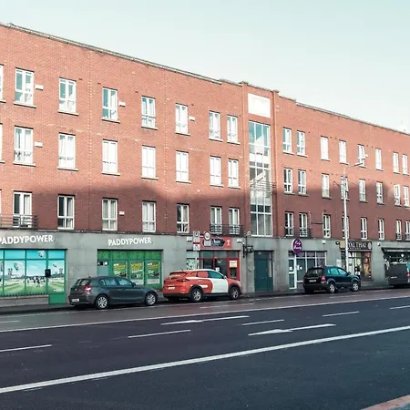 Daire Harbour Square House *