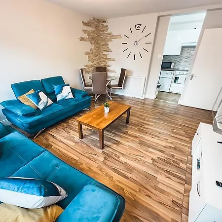 Harbour Square House