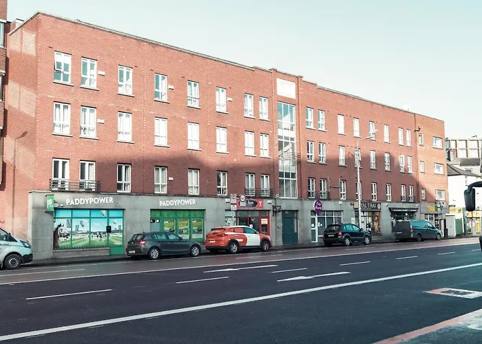 Daire Harbour Square House *